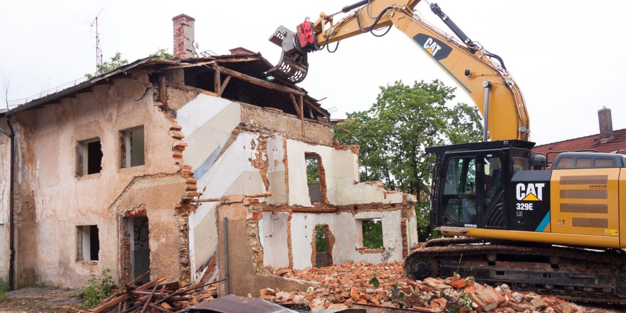 Officials in a democratic system cannot be prosecuted. Allahabad HC laments bulldozer action by Amethi district manager